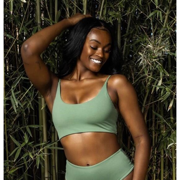 BuffBunny Collection Bikini Swim Top Size XXS NWT Green - Picture 1 of 7